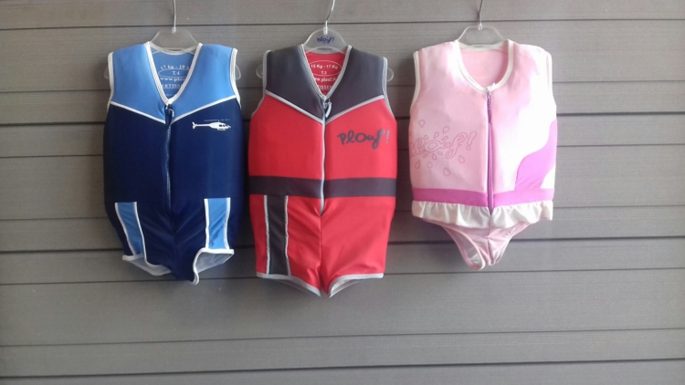 Les maillots de bains flottants « PLOUF » enfants.